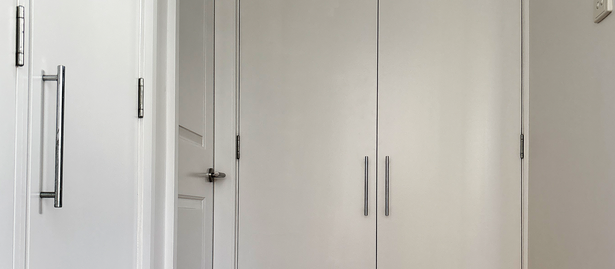 How to paint a hallway